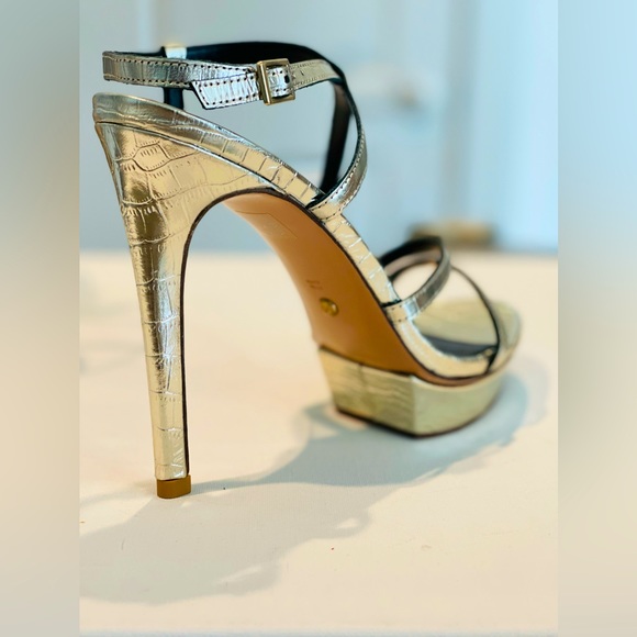 PELLA MODA NWT Gold Croco Size 8.5 Runs small order 1/2 size-up Basically Size 8 - Picture 6 of 10